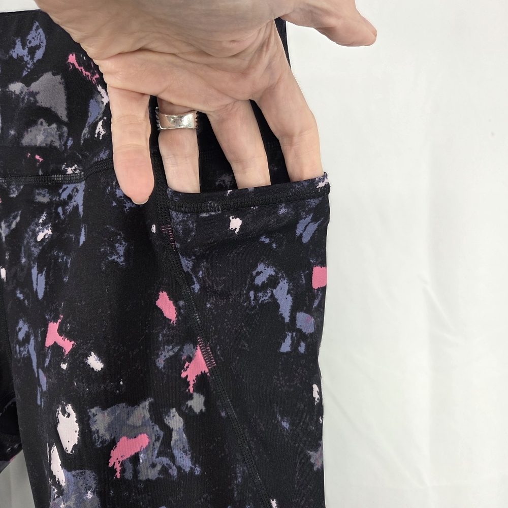 Sweaty Betty Power Crop Black Scattered texture leggings size 6 - Picture 4 of 7